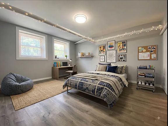 5th image of 1216 W Rosemont Ave #1
