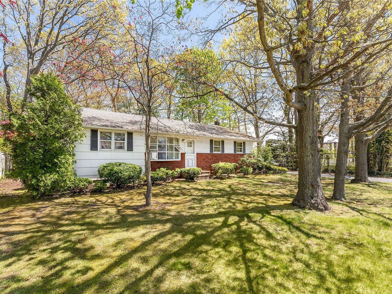 113 Oregon Avenue, Medford, NY 11763 Zillow