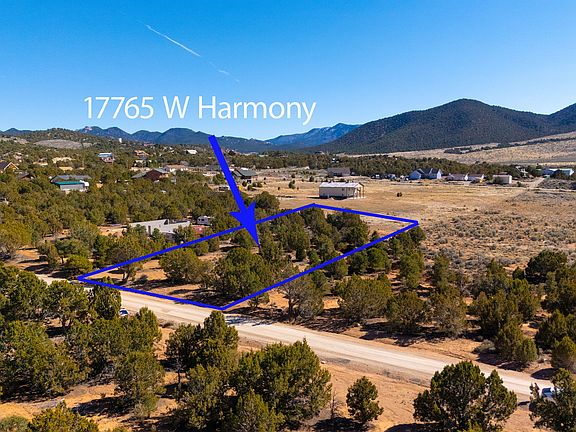3rd image of 17765 W Harmony Ln