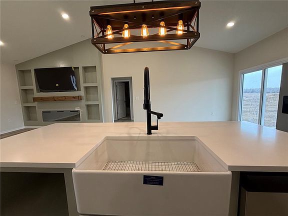 5th image of 3717 Utah Rd