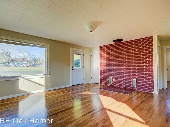 3rd image of 701 NE Haller St