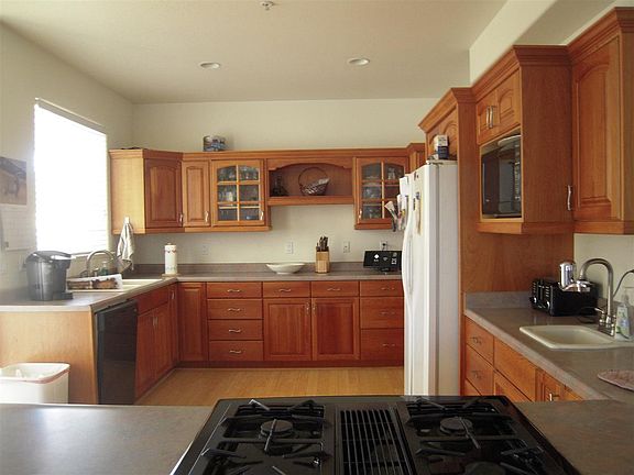 2nd image of 1769 Pinion Hills Dr