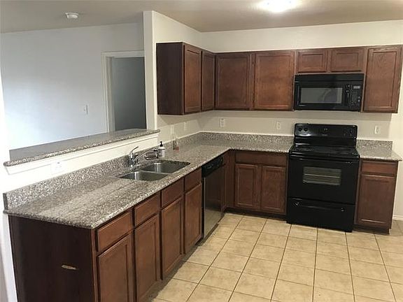 4th image of 12821 Pricklybranch Dr