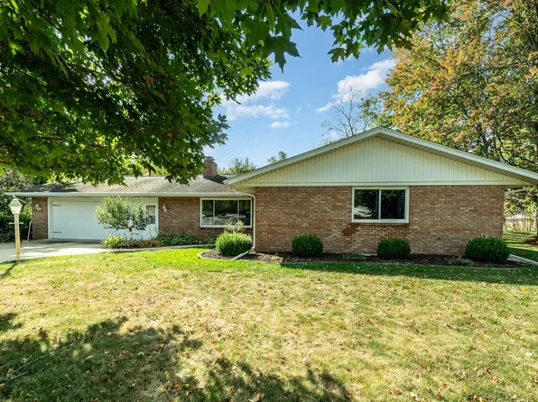 4728 Birchwood Dr, Bay City, MI 48706