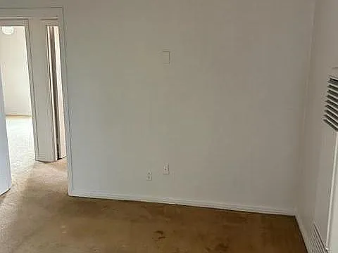 2701 Stetson Ave — Photo 3