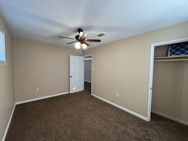 23 Hiland Pl #B — Photo 5