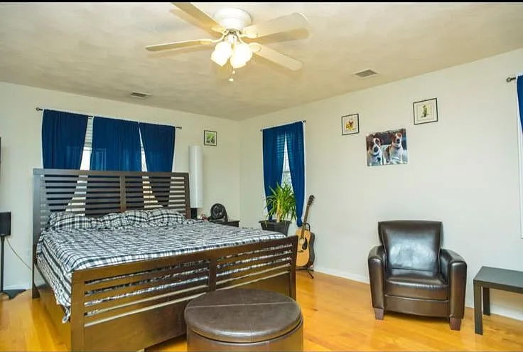 25 Myrtle St #25 — Photo 3