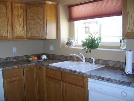Kitchen with all appliances