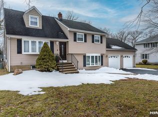 75 Longport Rd, Wayne, NJ 07470
