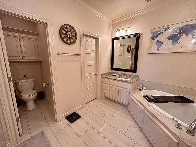 10317 Vernon Dr — Photo 13