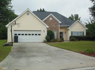 369 Beech Hollow Trl, Loganville, GA 30052