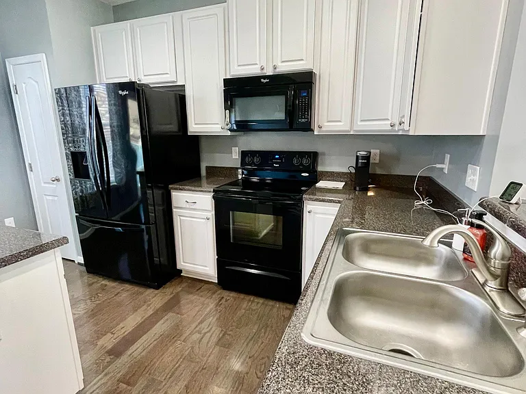 102 Woodside Dr — Photo 13