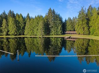 1052 E Mason Lake Dr W, Grapeview, WA 98546