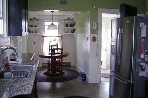 2nd image of 622 Allen Ave