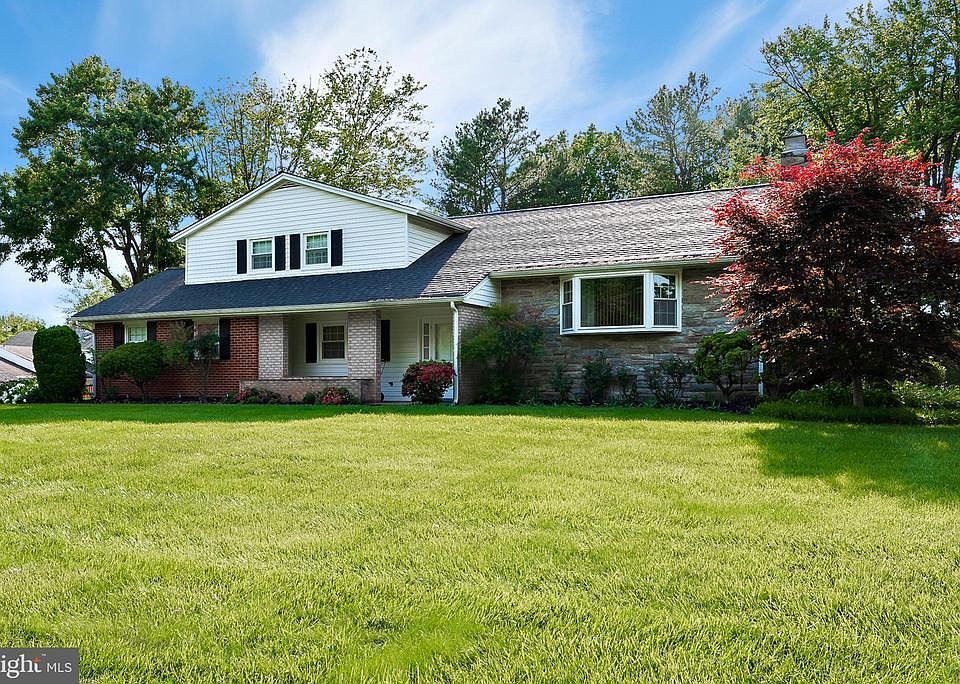 1st image of 8030 McKenstry Dr
