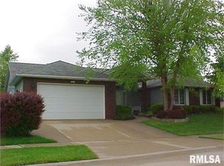 3551 Woodberry Pl, Bettendorf, IA 52722