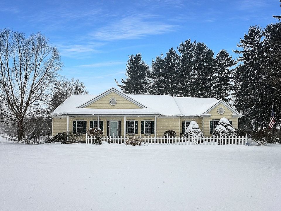 1st image of 5860 Stoneridge Dr