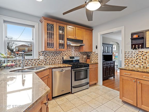 5th image of 6205 N Karlov Ave