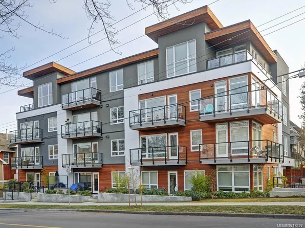 300 Michigan St #403, Victoria, BC V8V 1R5
