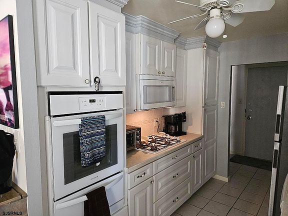5th image of 101 S Plaza Pl APT 402