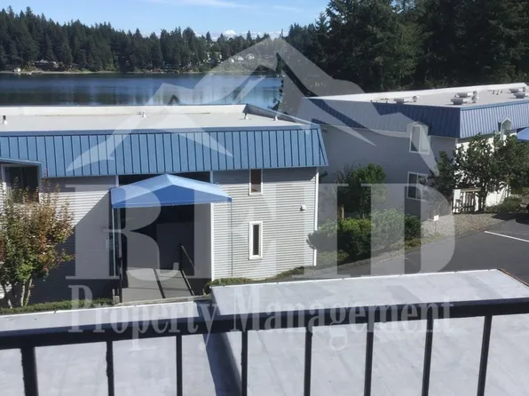 924 Shorewood Dr APT B17, Bremerton, WA 98312