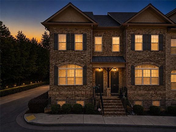2nd image of 913 Telfair Close