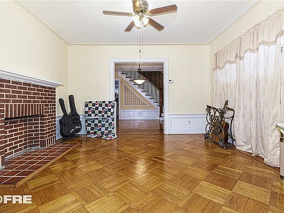 3rd image of 775 E 35th St