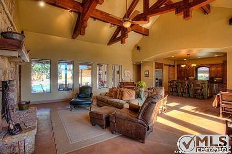 4th image of 213 Marvil Lee Dr