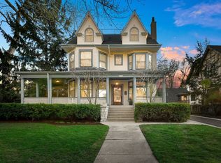 430 Abbotsford Rd, Kenilworth, IL 60043