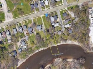 804 E Erie St, Painesville, OH 44077