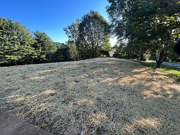 2nd image of 190 Longview Dr