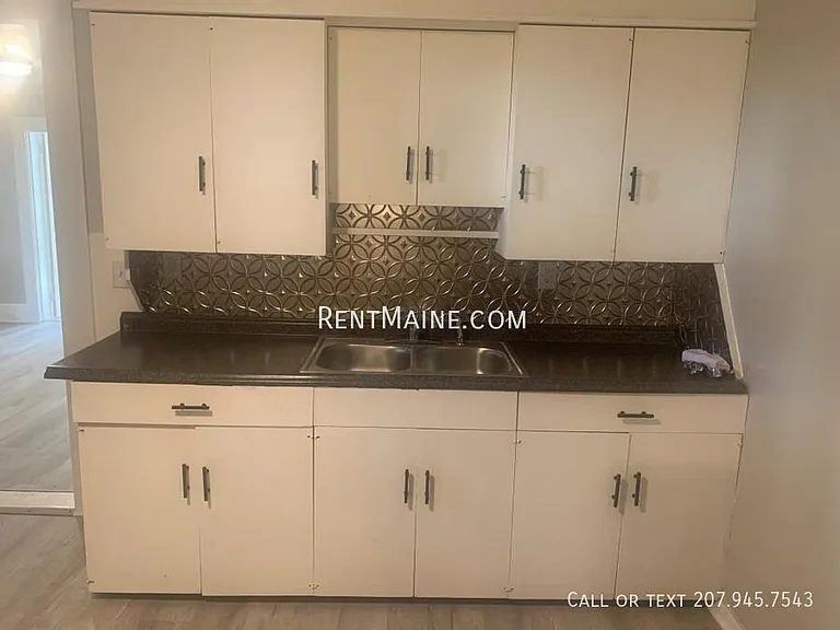 85 Cedar St — Photo 3
