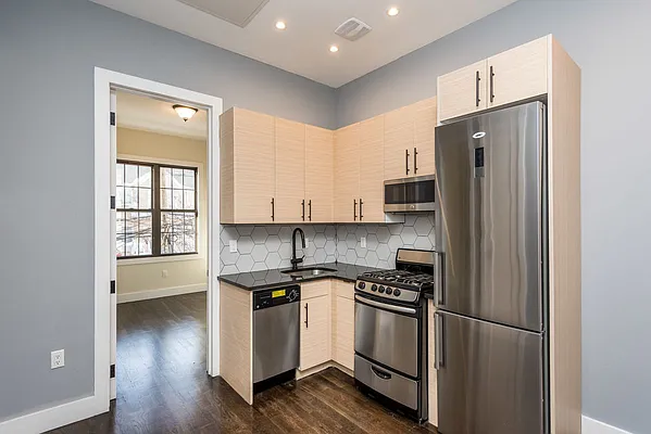 Rented by Brooklyn Group | media 33