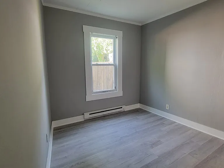 162 Rollstone St #1A — Photo 2
