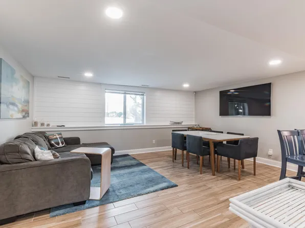 15 99th St APT A, Stone Harbor, NJ 08247