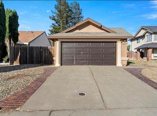 8049 Lomand Ct, Sacramento, CA 95828