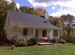6621 Douglas Lake Rd, Johannesburg, MI 49751