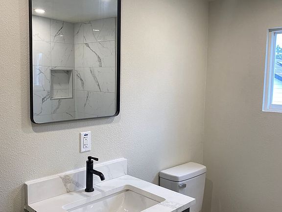 5th image of 108 Beatrice Ave #201