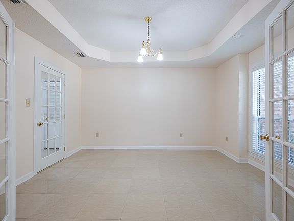 4th image of 451 Quail Dr