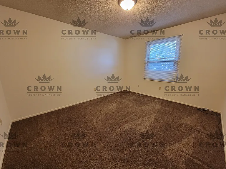 1502 Trent Ct #11 — Photo 6