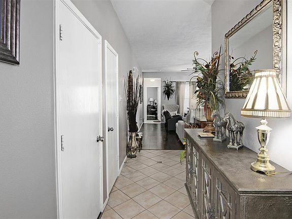 4th image of 19838 Bettencourt Ln