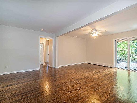 4th image of 185 Brooksite Dr
