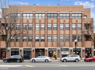 1908 W Irving Park Rd APT 403, Chicago, IL 60613