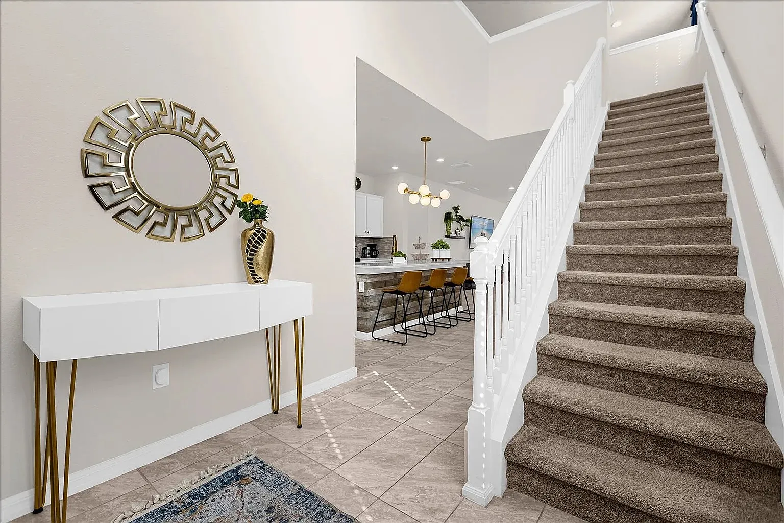 6 bed, 3176 sqft, $3,400 — Photo 4