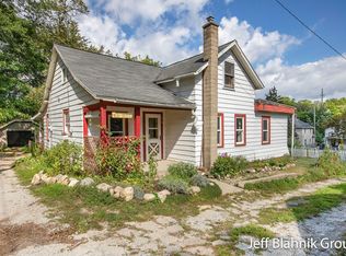 715 Lafayette Ave NE, Grand Rapids, MI 49503