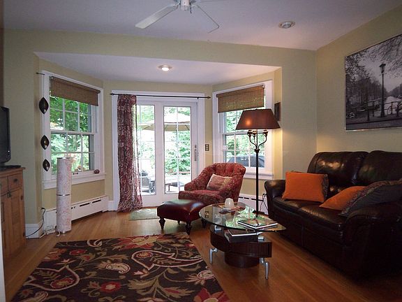 4th image of 2180 Demington Dr