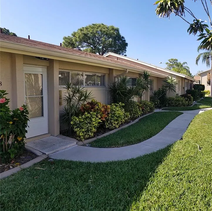 2772 Woodgate Ln #28