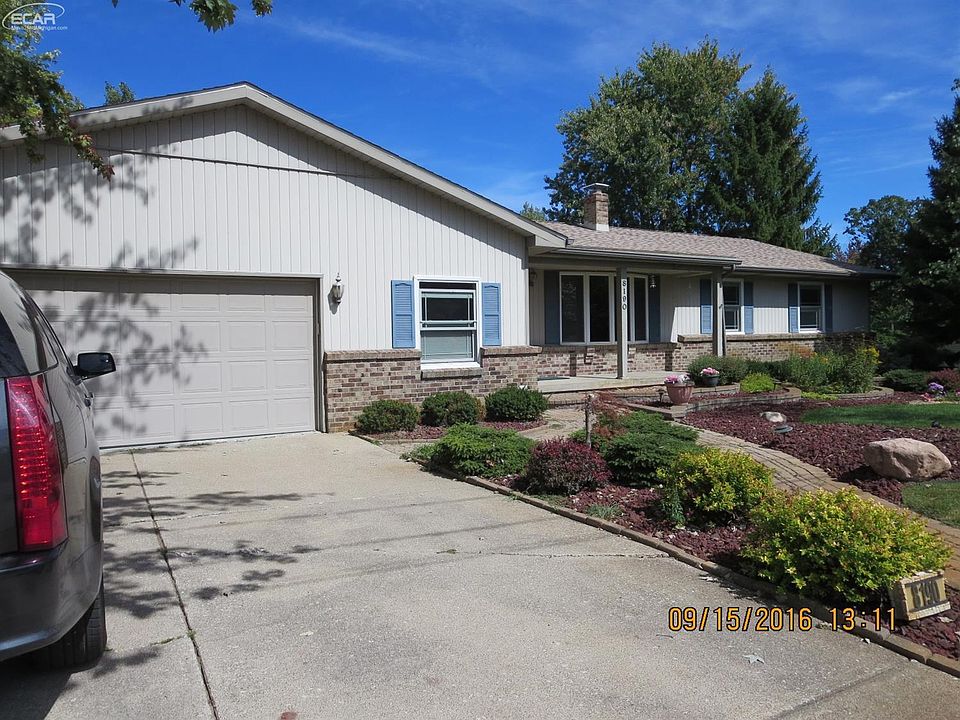 2nd image of 8190 Portsmouth Ln