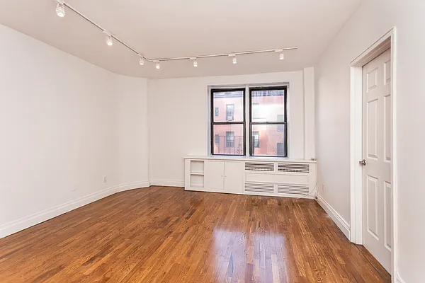 Rented by Blip LLC | media 2