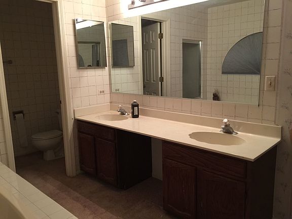 4th image of 1550 Tartans Ct